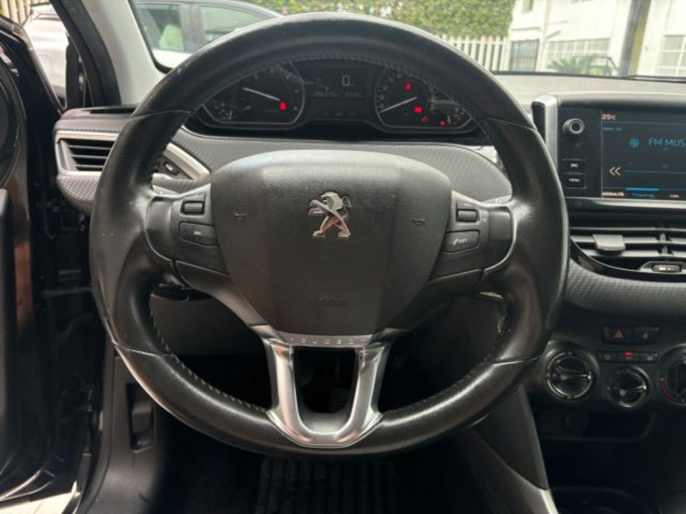 Peugeot 2008 usata a Napoli (10)