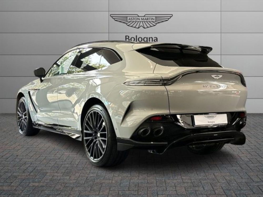 Aston Martin DBX usata a Bologna (5)