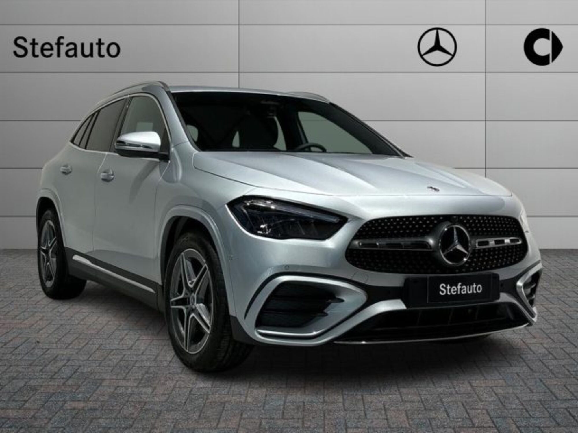 Mercedes-Benz GLA SUV 180 d AMG Line Advanced Plus auto nuova a Castel Maggiore