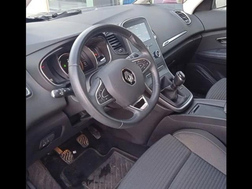 Renault Scenic E-Tech Electric usata a Roma (6)