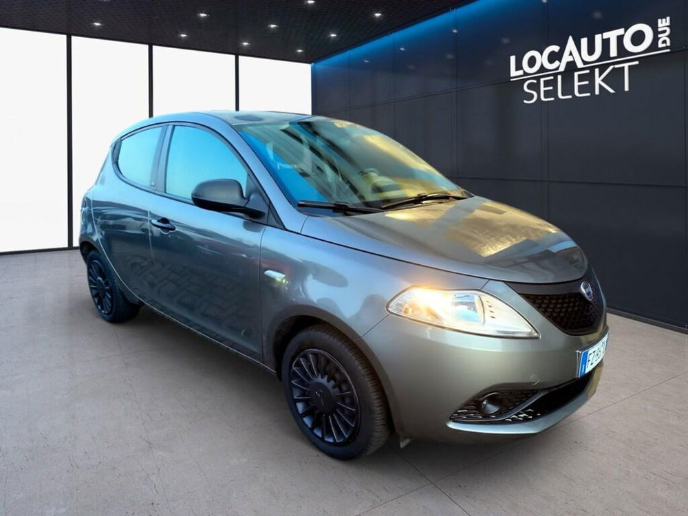 Lancia Ypsilon usata a Torino (3)