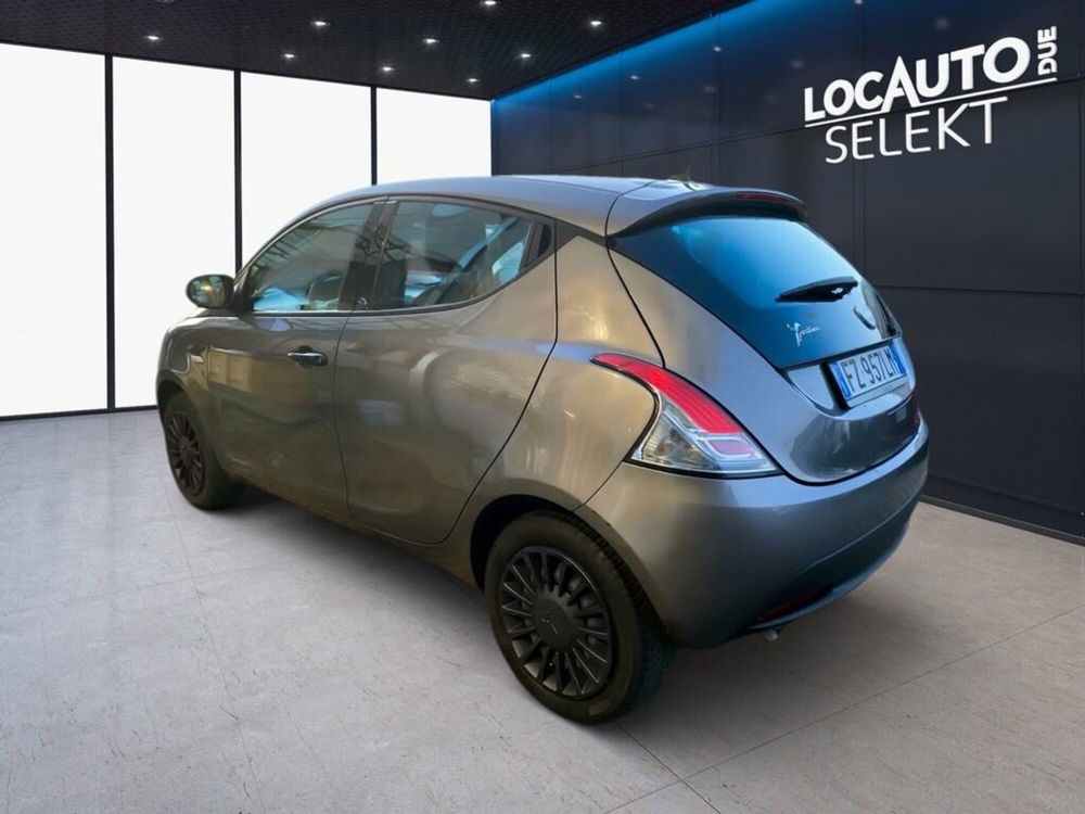 Lancia Ypsilon usata a Torino (5)