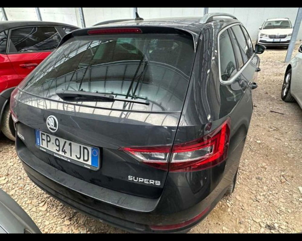 Skoda Superb Station Wagon usata a Bologna (3)