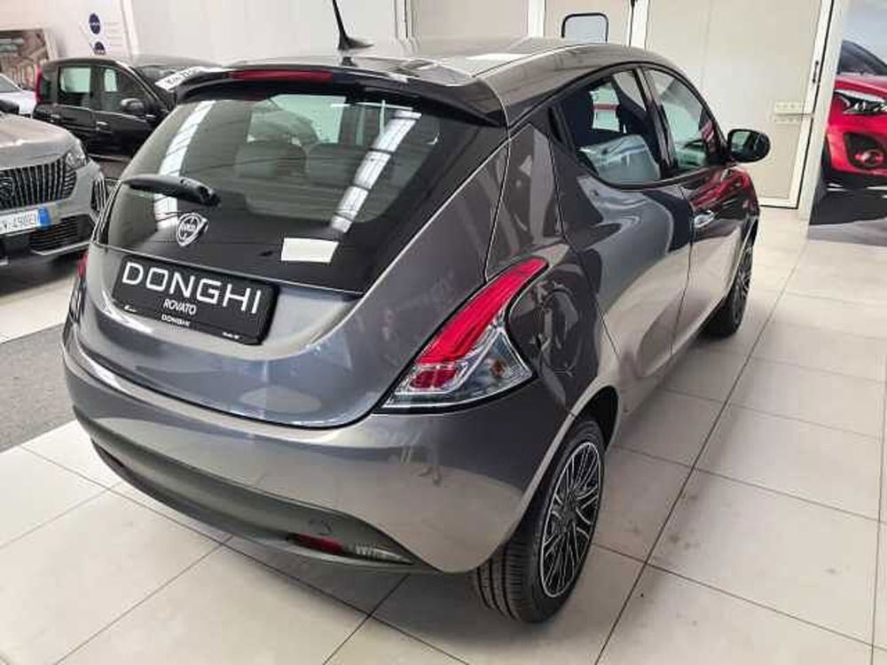 Lancia Ypsilon nuova a Brescia (3)