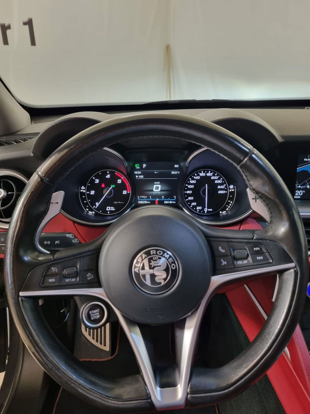 Alfa Romeo Stelvio usata a Ferrara (13)