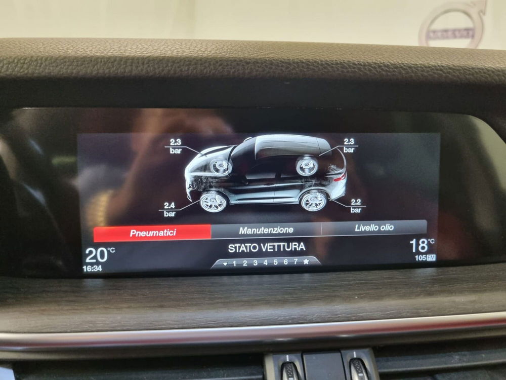 Alfa Romeo Stelvio usata a Ferrara (18)