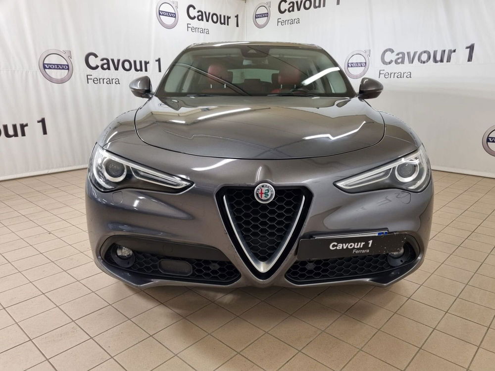 Alfa Romeo Stelvio usata a Ferrara (3)