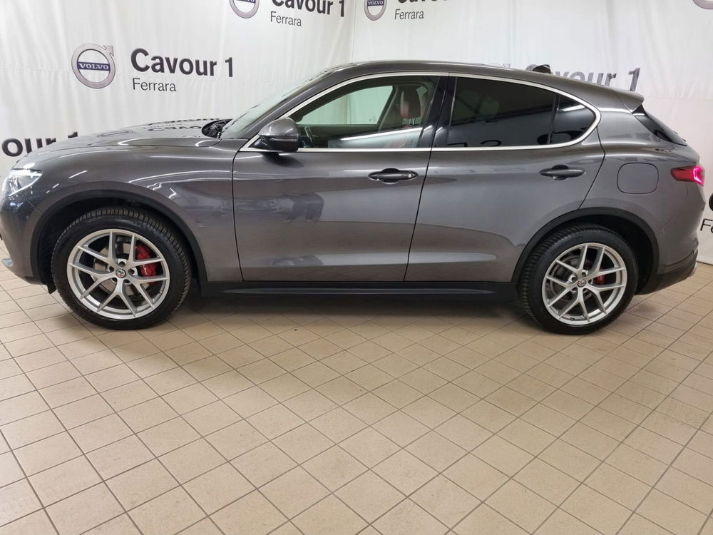 Alfa Romeo Stelvio usata a Ferrara (5)