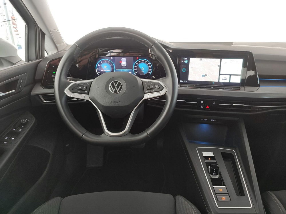 Volkswagen Golf nuova a Palermo (10)