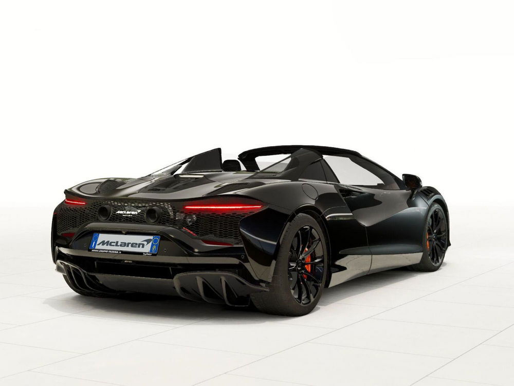 McLaren Artura Cabrio nuova a Milano (4)