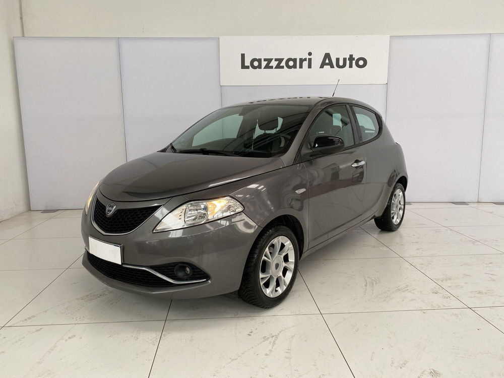 Lancia Ypsilon usata a Lodi