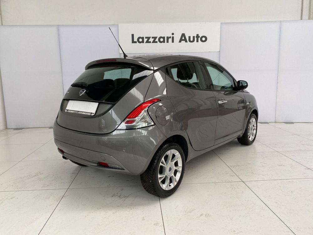 Lancia Ypsilon usata a Lodi (4)