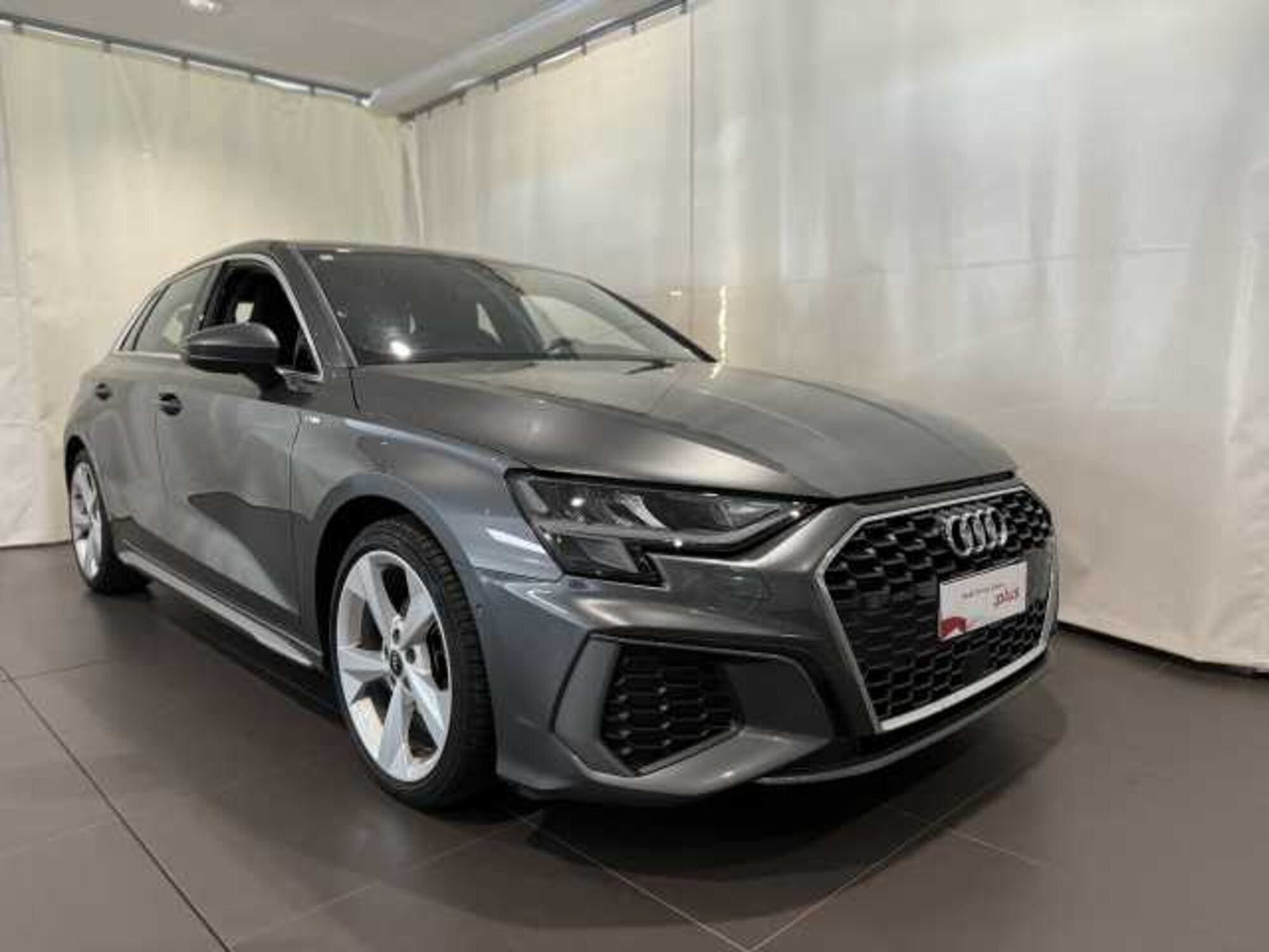 Audi A3 Sportback 35 TDI S tronic S line edition  del 2021 usata a Genova