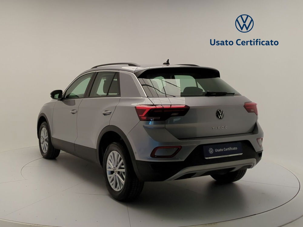 Volkswagen T-Roc nuova a Avellino (5)