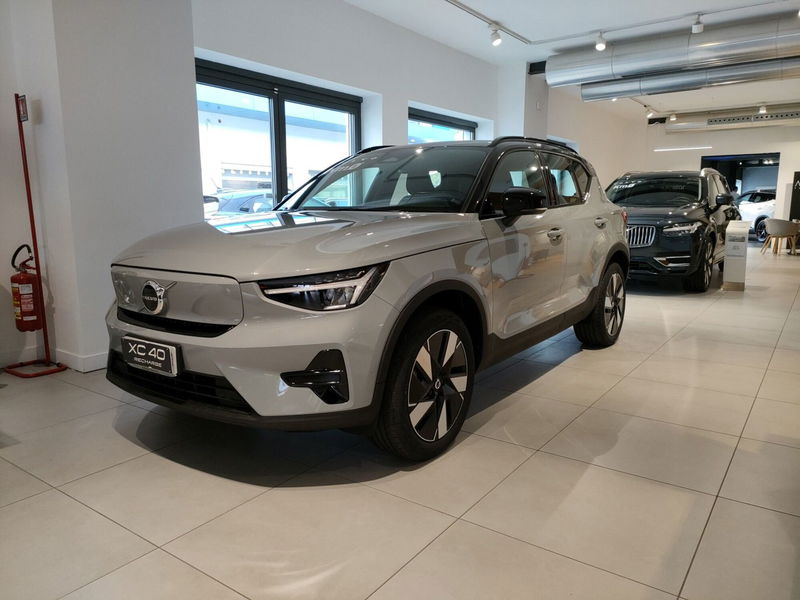 Volvo XC40 Recharge Pure Electric Single Motor FWD Core N1 nuova a Roma