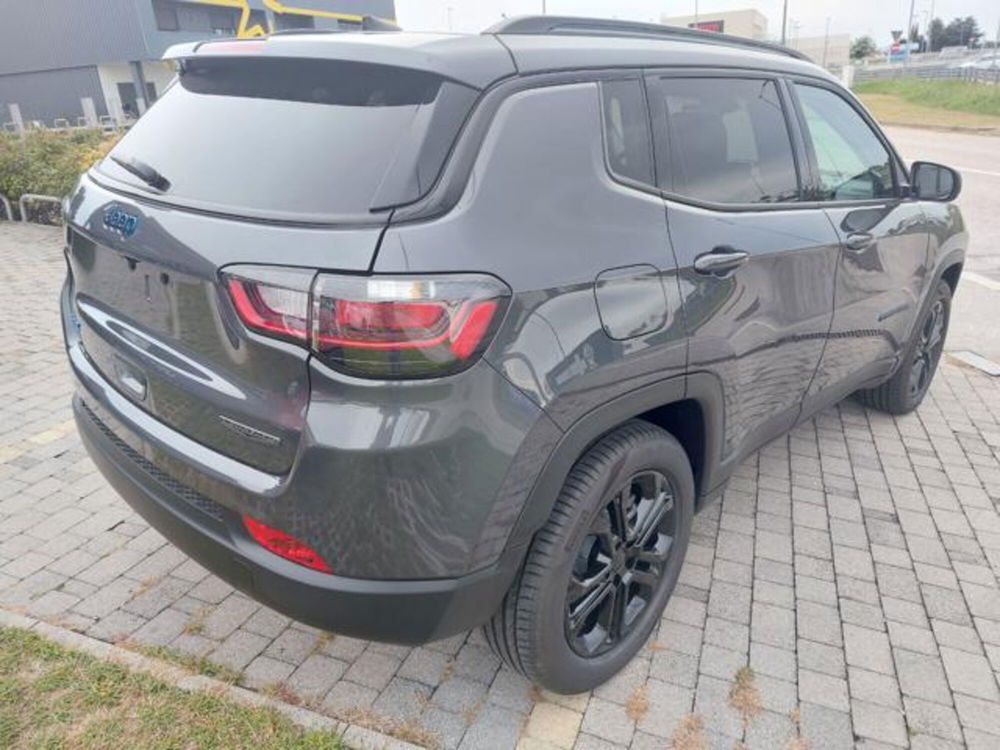 Jeep Compass nuova a Padova (3)