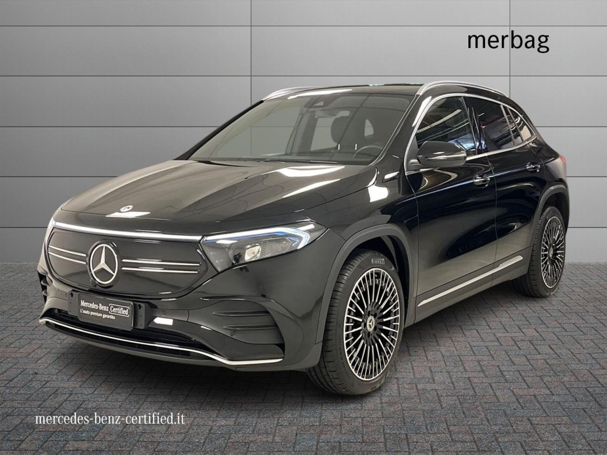 Mercedes-Benz EQA 250 Premium Plus  del 2022 usata a Milano