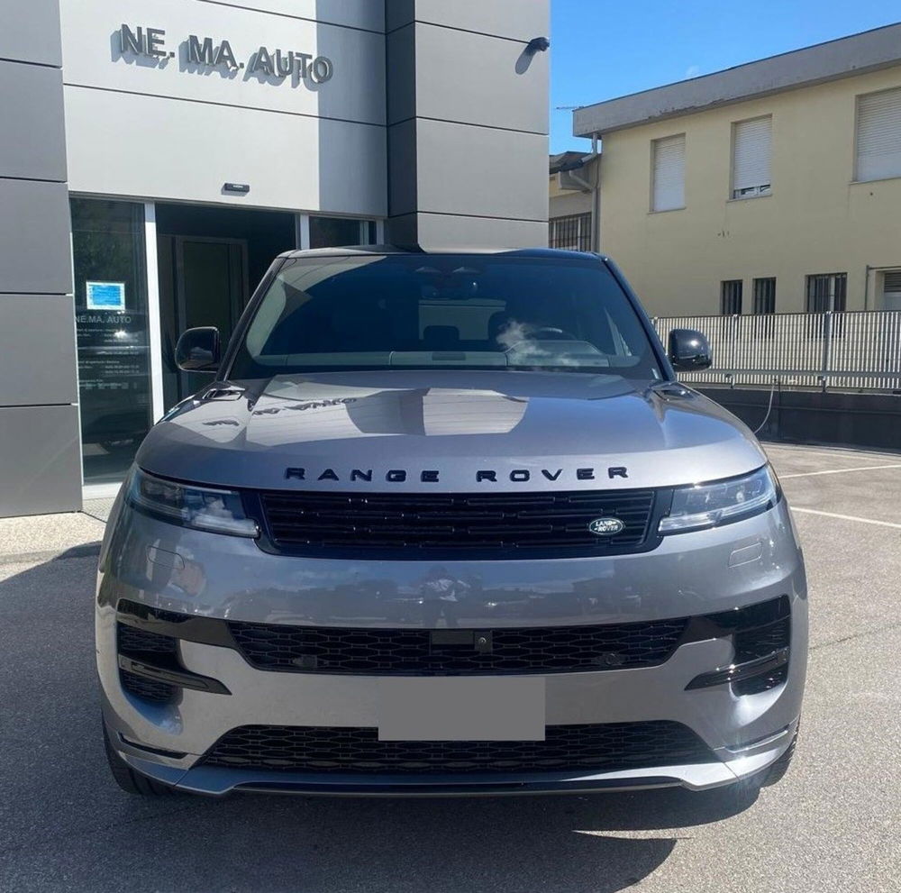 Land Rover Range Rover Sport nuova a Pisa (2)