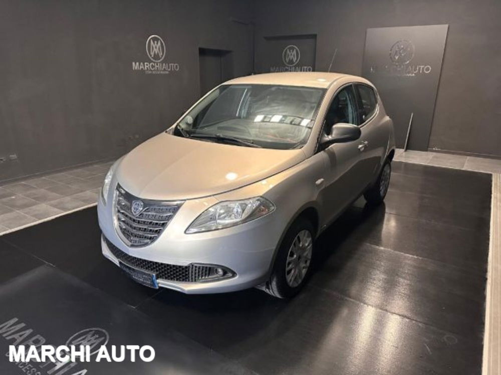 Lancia Ypsilon usata a Perugia