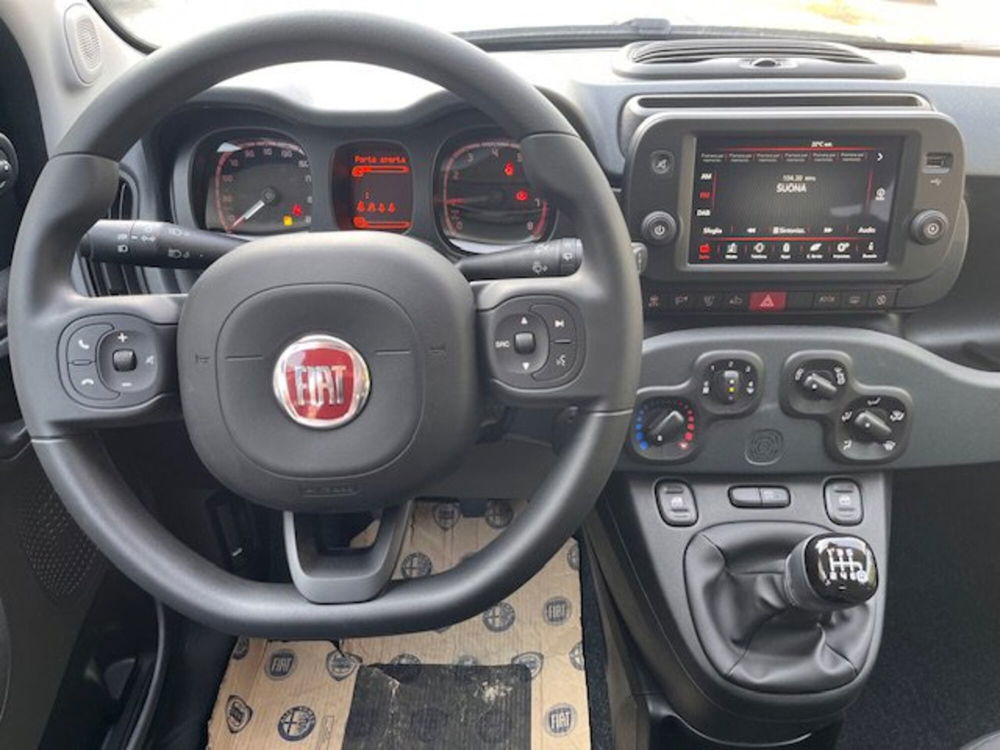 Fiat Panda Cross nuova a Milano (5)