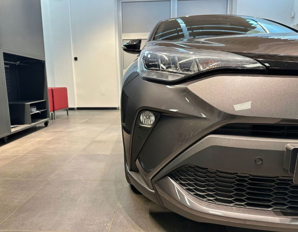 Toyota Toyota C-HR usata a Ferrara (15)