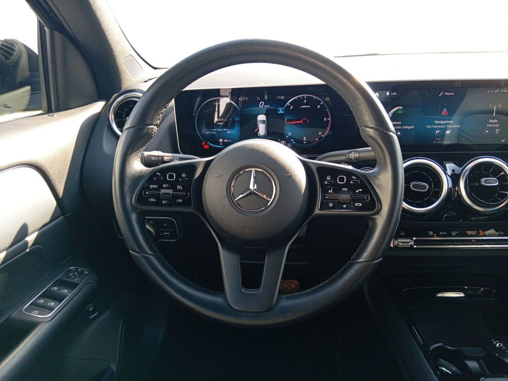 Mercedes-Benz GLA SUV usata a Modena (11)