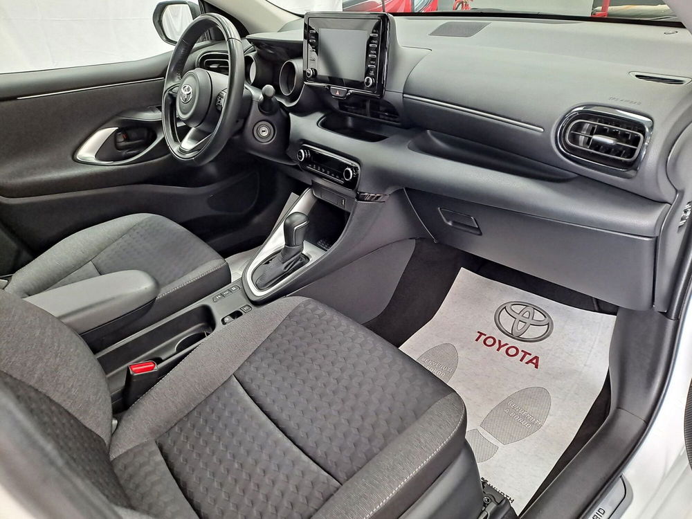 Toyota Yaris usata a Roma (5)