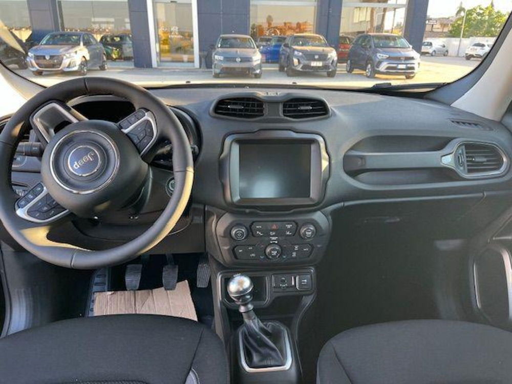 Jeep Renegade nuova a Trapani (7)