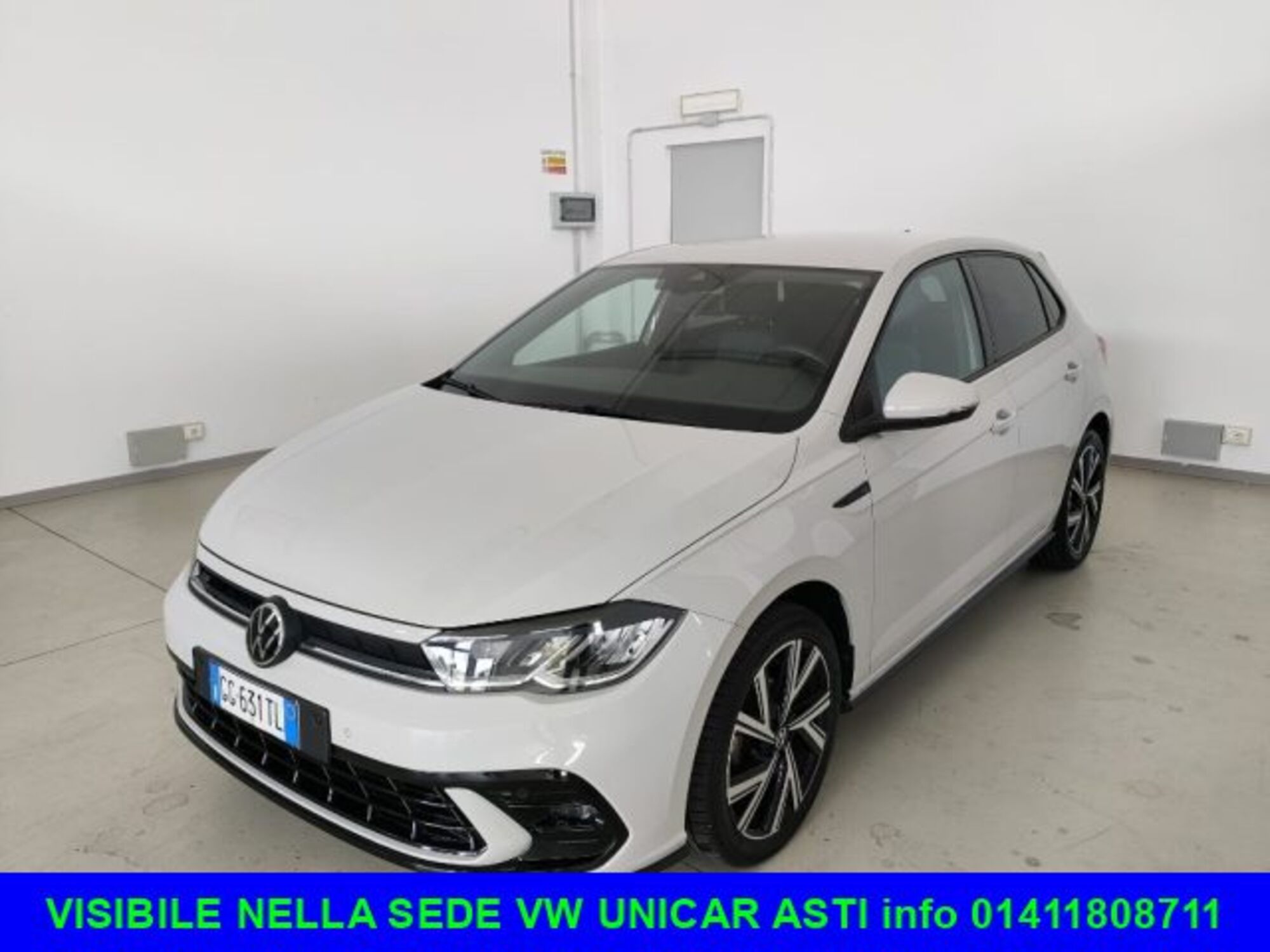 Volkswagen Polo 1.0 tsi R-Line 95cv del 2022 usata a Alba