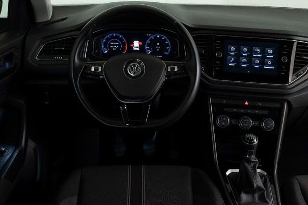 Volkswagen T-Roc usata a Novara (7)