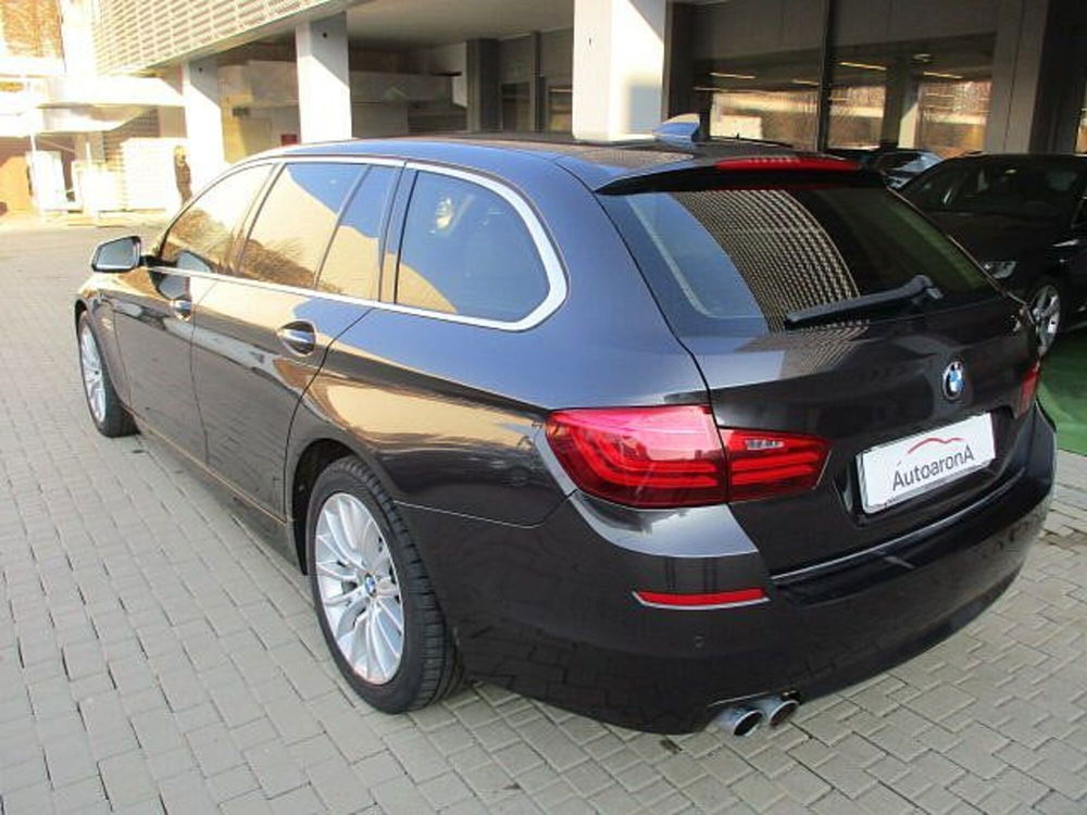 BMW Serie 5 Touring usata a Novara (4)