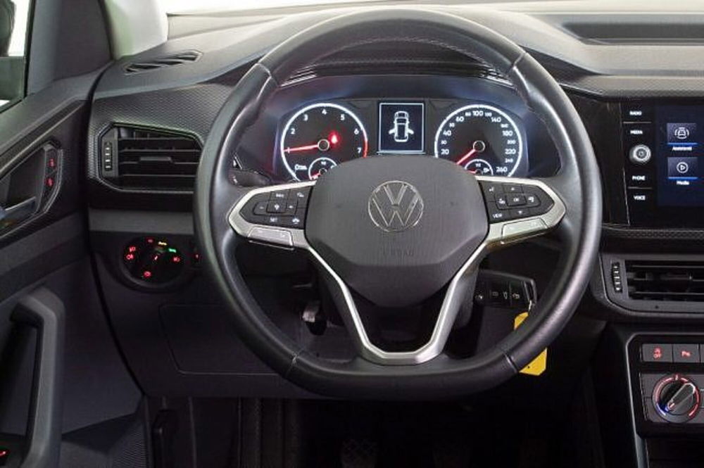 Volkswagen T-Cross usata a Novara (7)