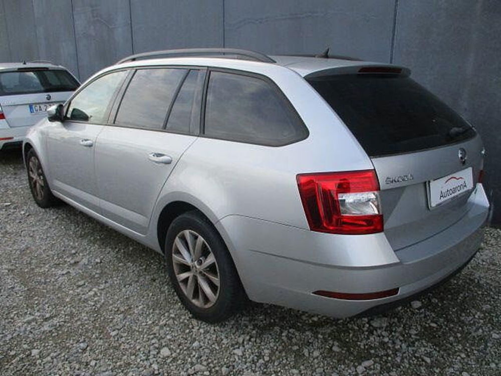 Skoda Octavia usata a Novara (2)