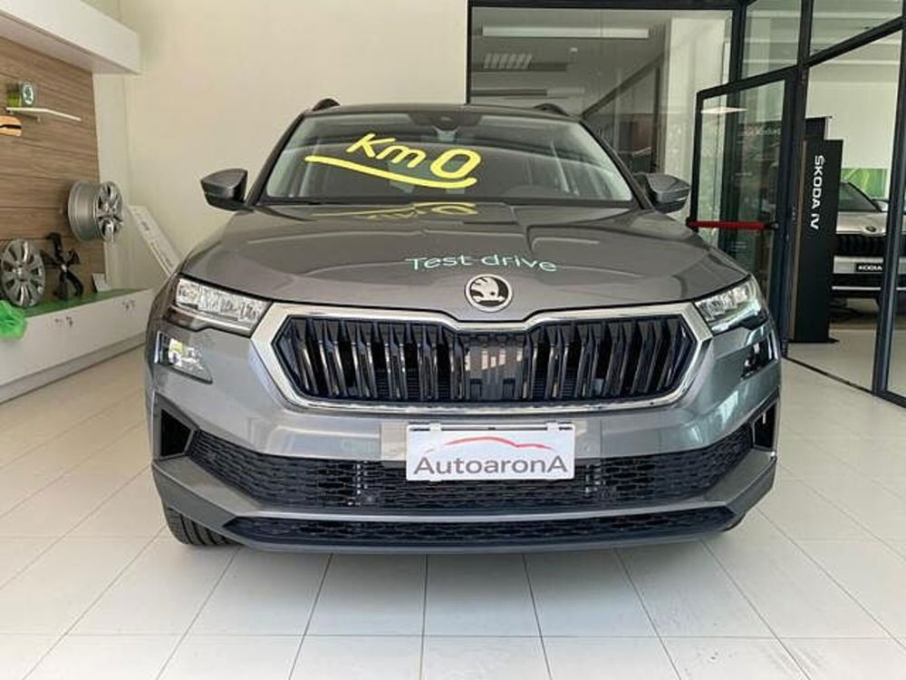 Skoda Karoq nuova a Novara (2)