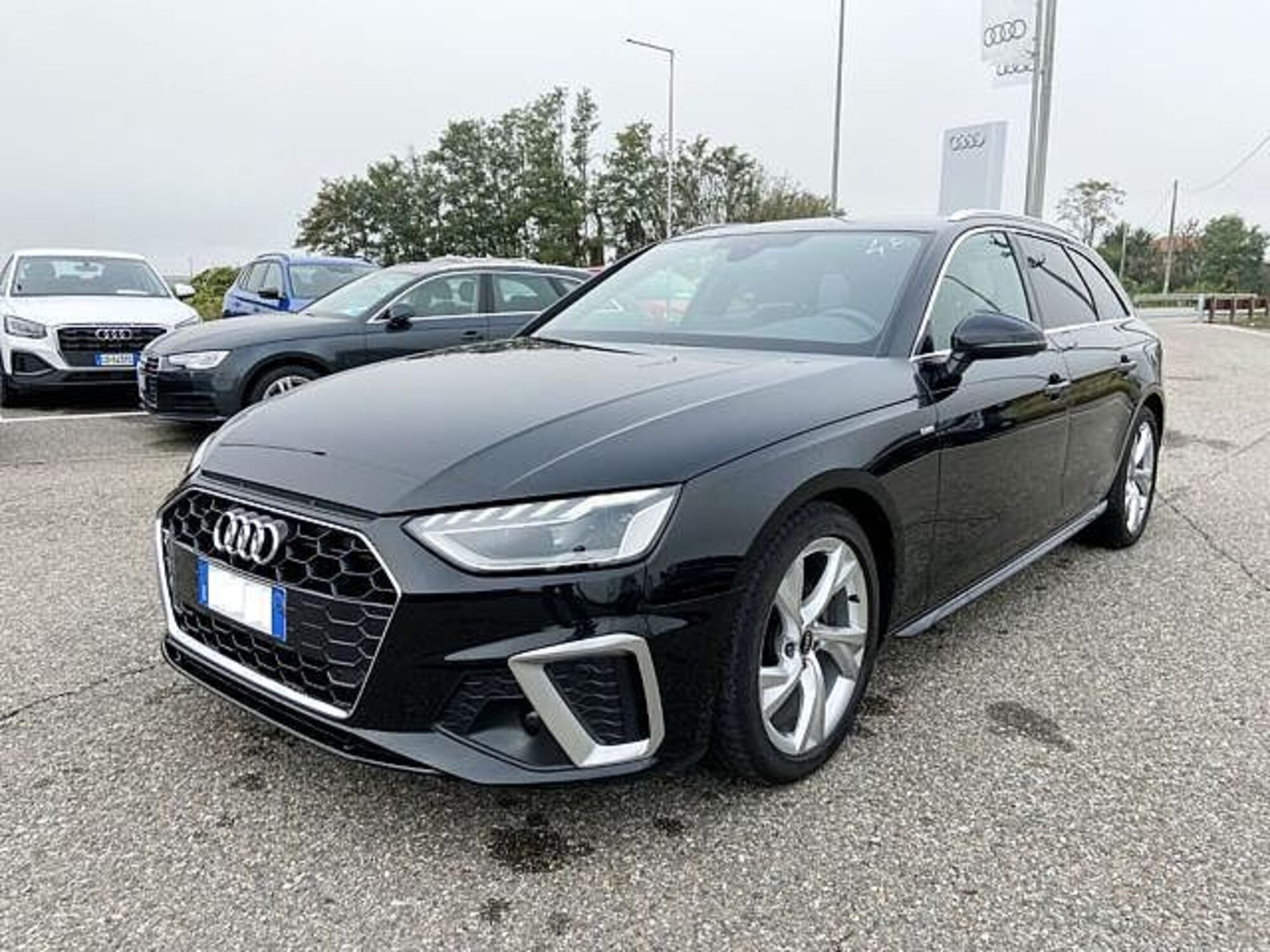 Audi A4 Avant 35 TDI/163 CV S tronic S line edition  del 2022 usata a Paruzzaro