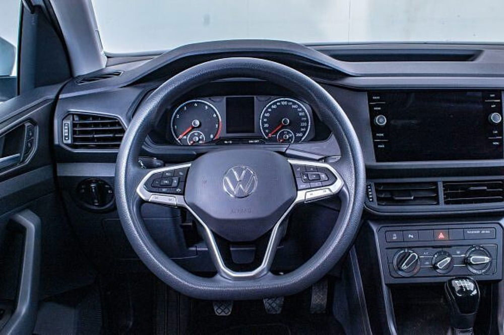 Volkswagen T-Cross usata a Novara (12)