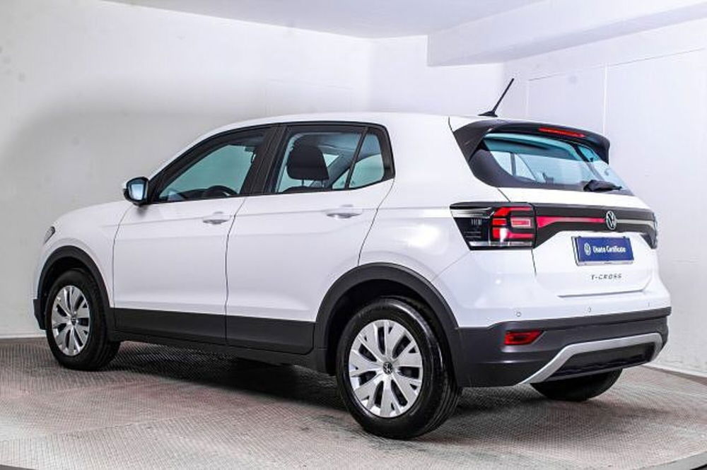 Volkswagen T-Cross usata a Novara (4)