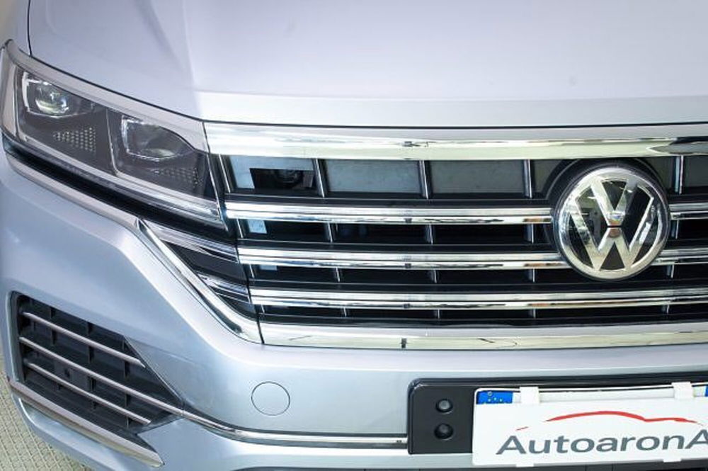 Volkswagen Touareg usata a Novara (15)