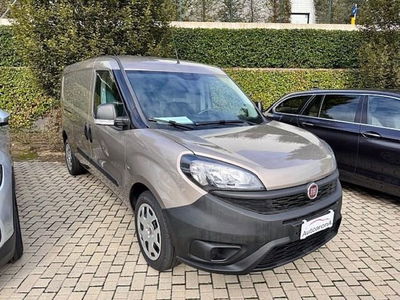 Fiat Dobl&ograve; Furgone 1.4 T-Jet Natural Power PL-TN Cargo Maxi Lamierato  del 2019 usata a Paruzzaro