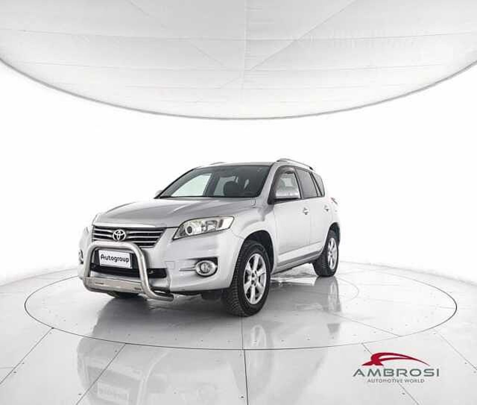 Toyota Rav4 2.2 D-4D 150 CV DPF Exclusive del 2012 usata a Corciano