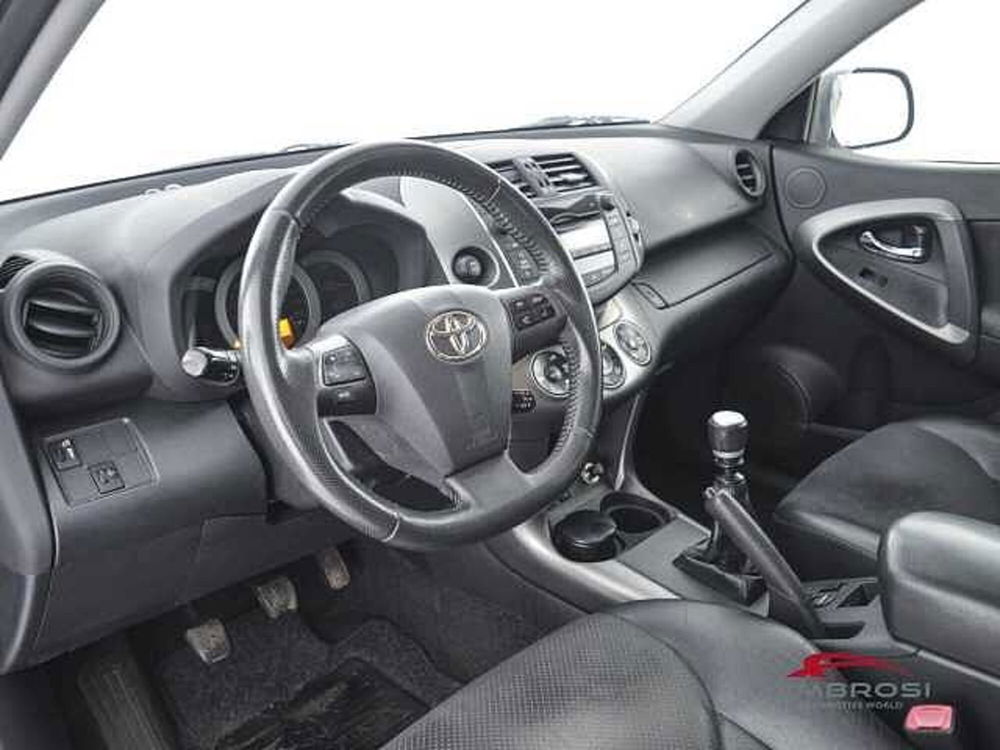 Toyota Rav4 usata a Perugia (8)