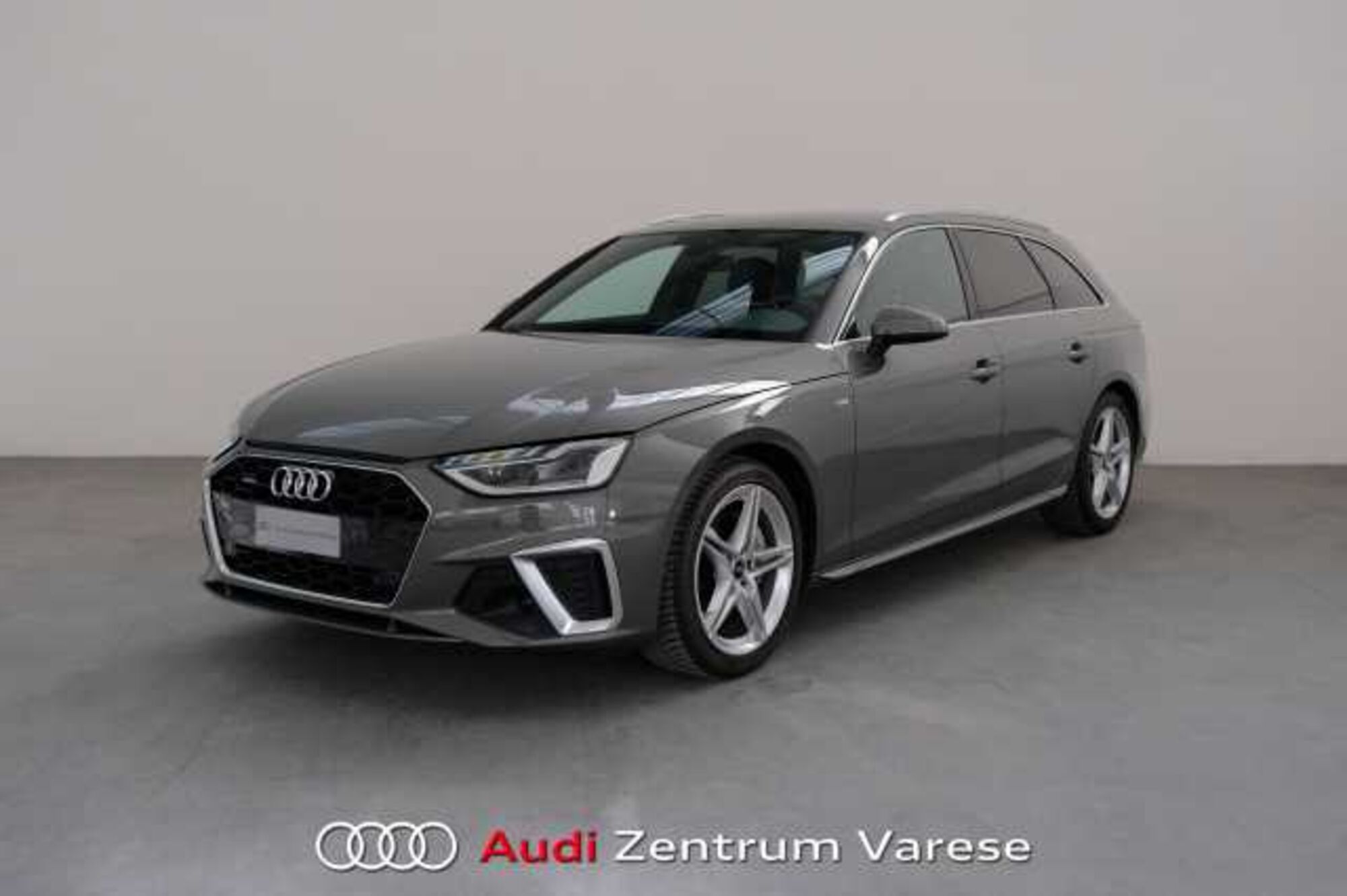 Audi A4 Avant 40 2.0 tdi mhev Business quattro 204cv s-tronic del 2023 usata a Varese