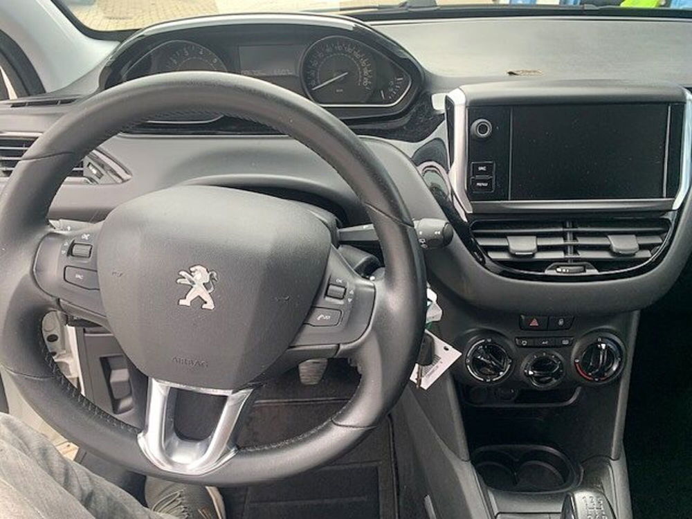 Peugeot 208 usata a Torino (10)