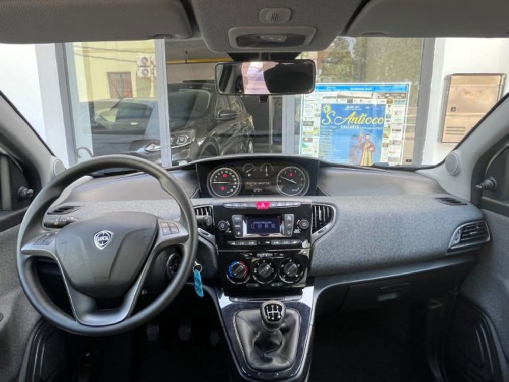 Lancia Ypsilon usata a Oristano (11)