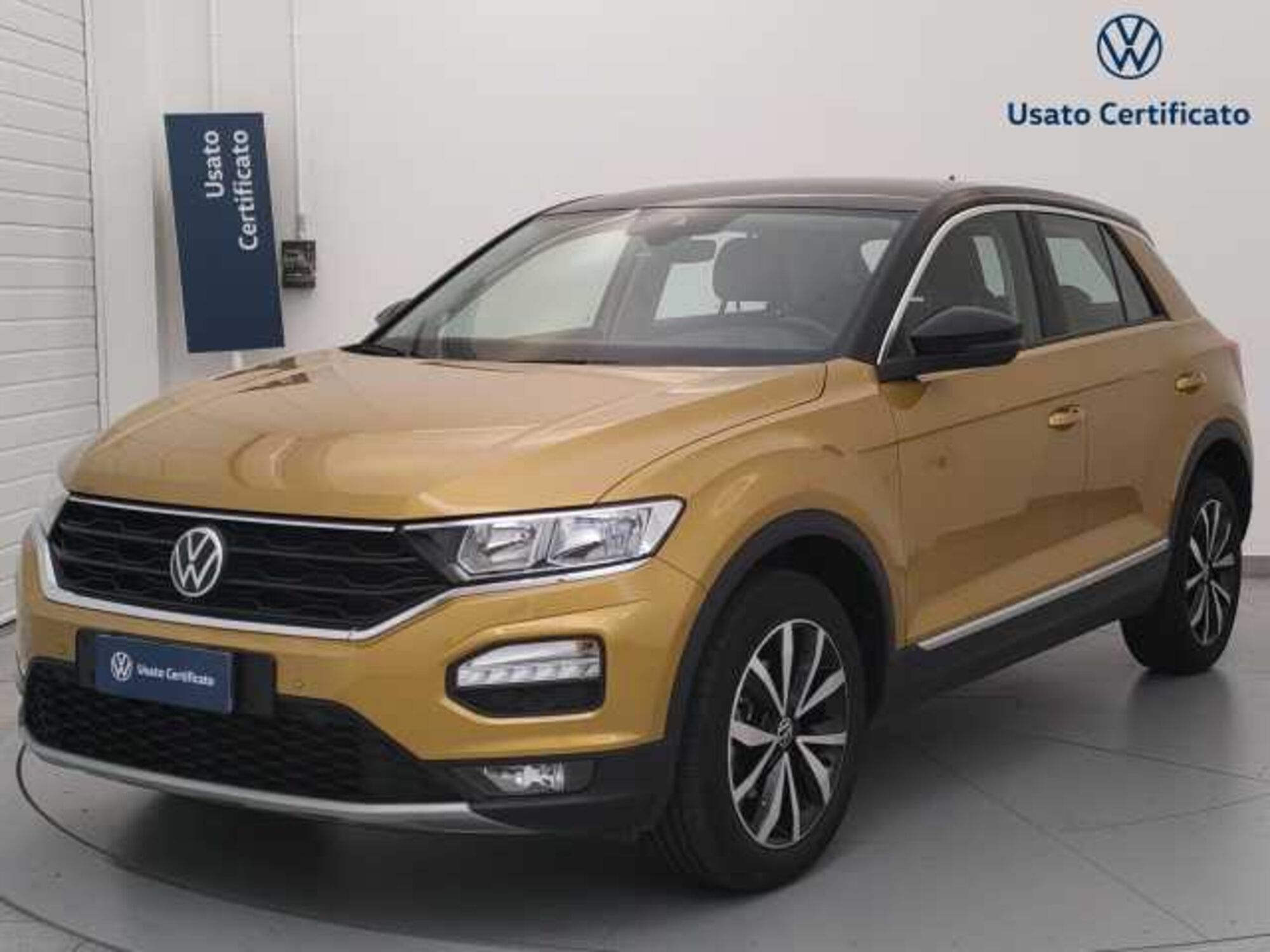 Volkswagen T-Roc 1.0 TSI Style del 2021 usata a Busto Arsizio