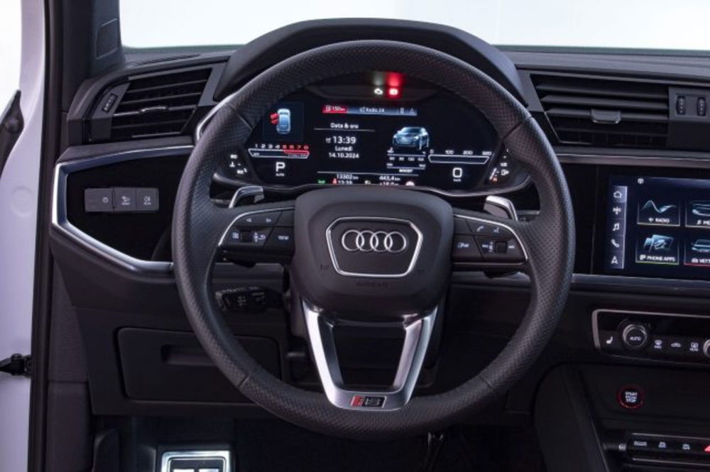 Audi RS Q3 Sportback usata a Novara (7)