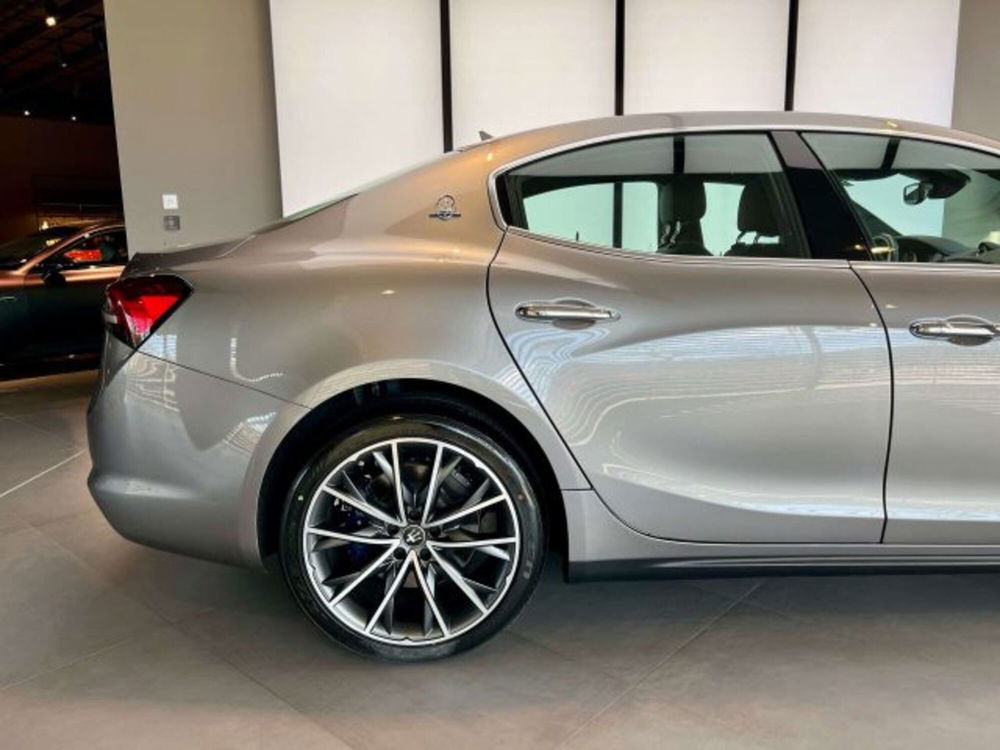 Maserati Ghibli usata a Torino (5)