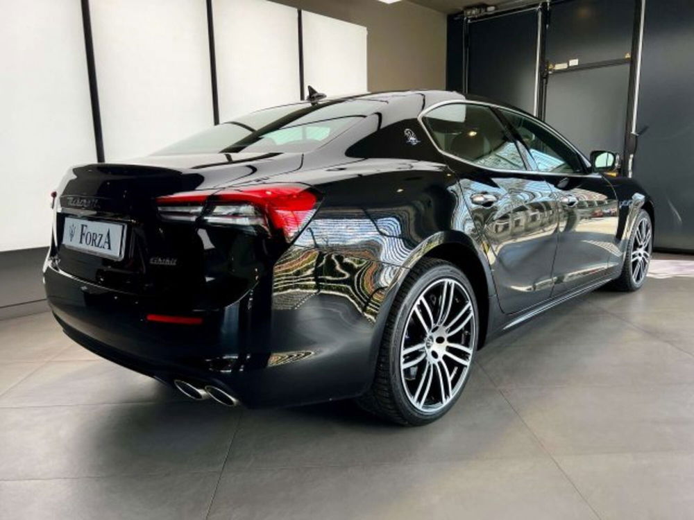 Maserati Ghibli usata a Torino (8)