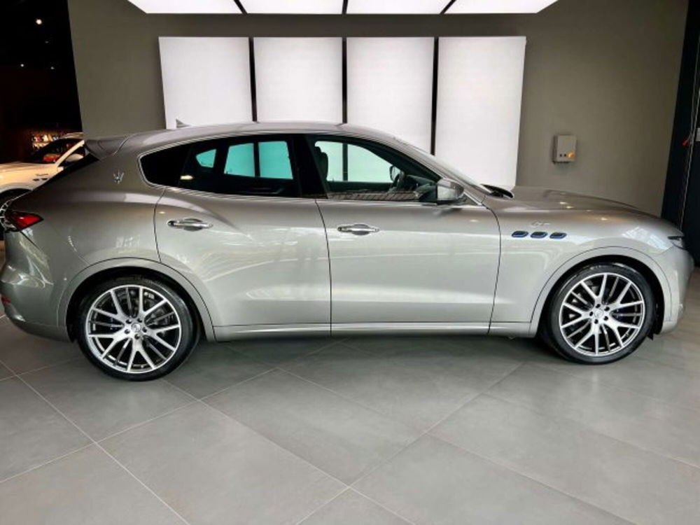 Maserati Levante usata a Torino (8)