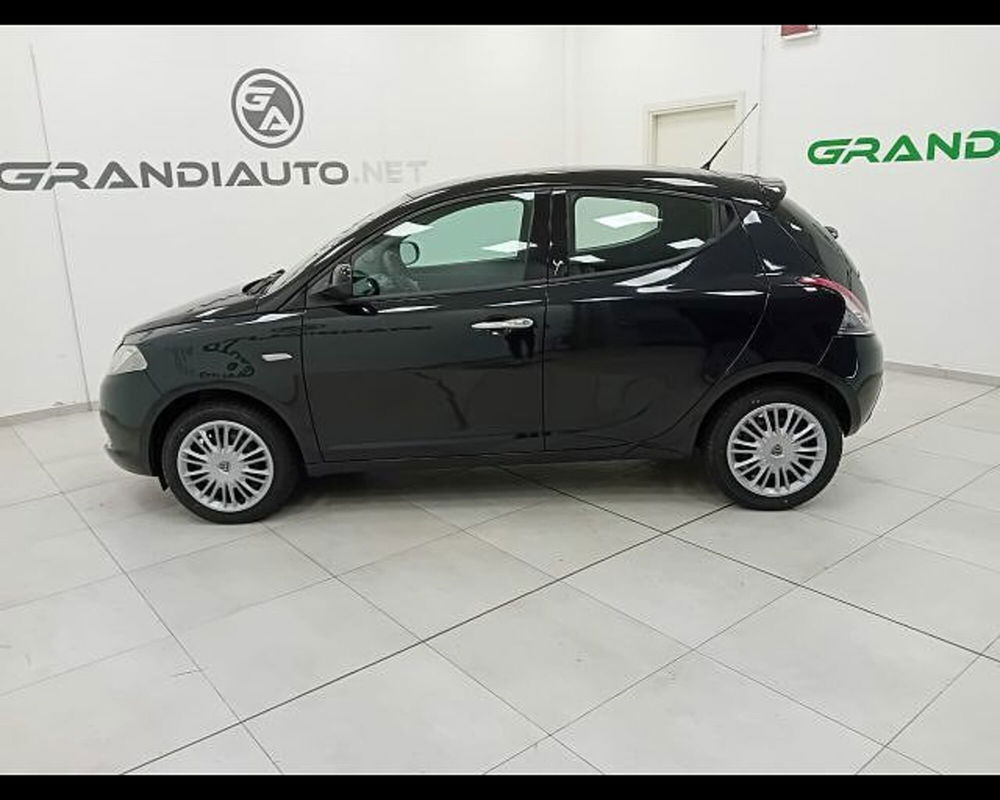 Lancia Ypsilon usata a Alessandria (4)